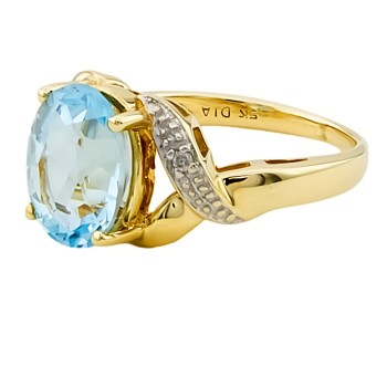 9ct gold Aquamarine / Diamond Ring size I